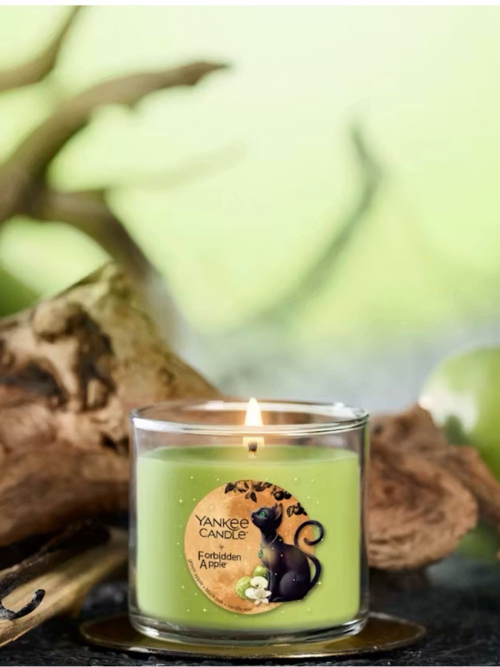 Yankee Candle Forbidden Apple Green Jar Candle